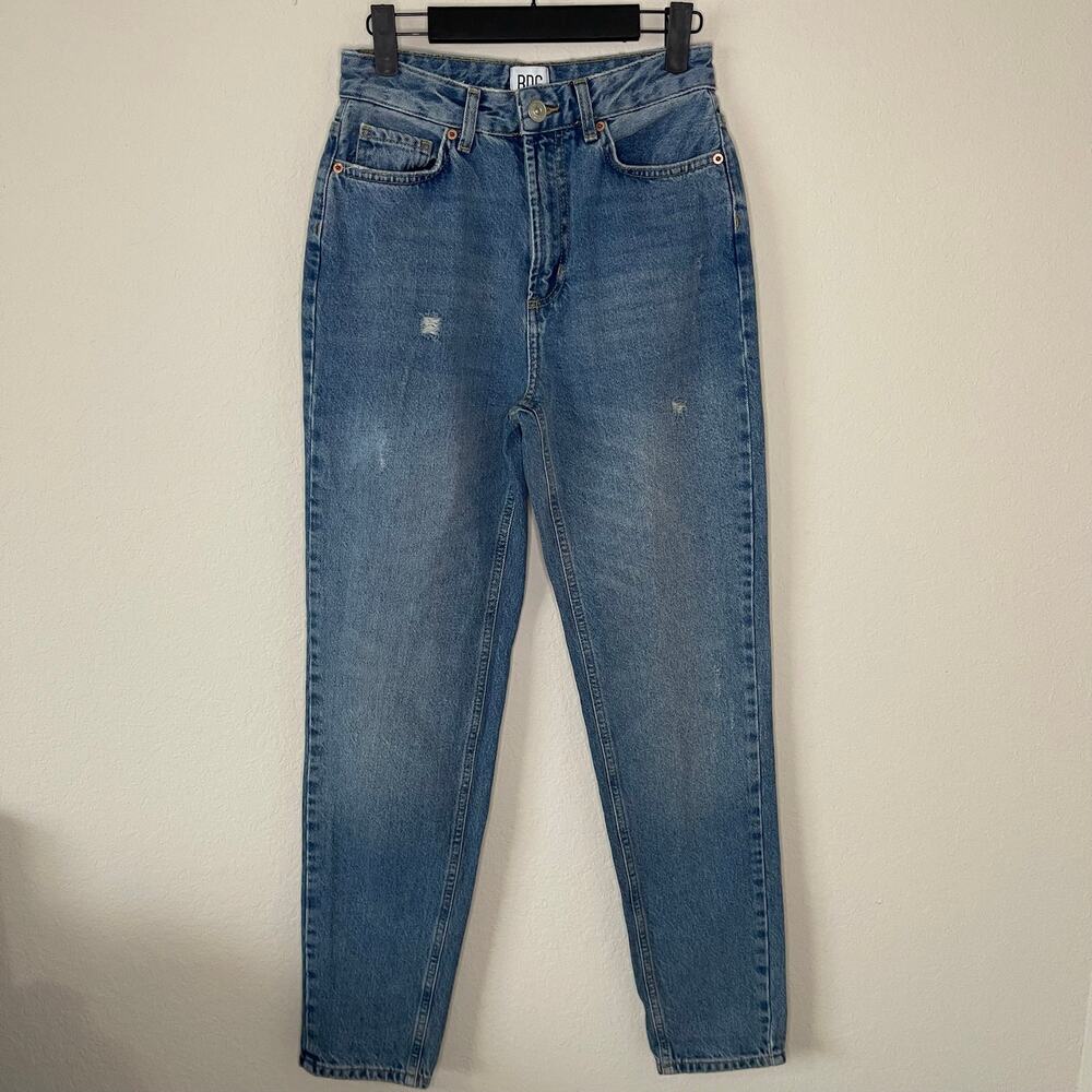 BDG Urban Outfitters Mom High-Rise Straight Leg Jeans - Size 26